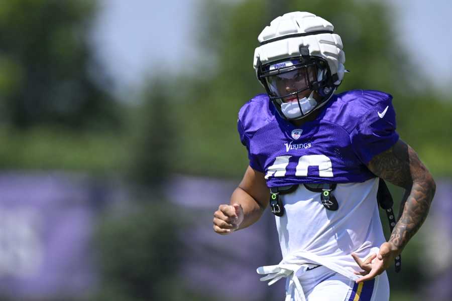 Vikings tackles receive critical acclaim ahead of training camp