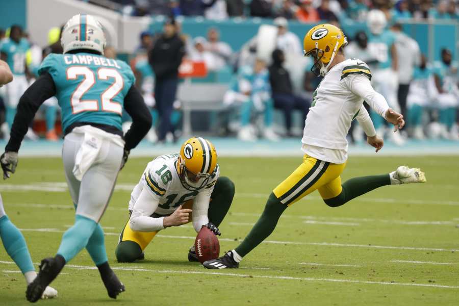 Packers vs. Dolphins score, takeaways: Green Bay D capitalizes on late Tua  meltdown, spoils Miami's Christmas 