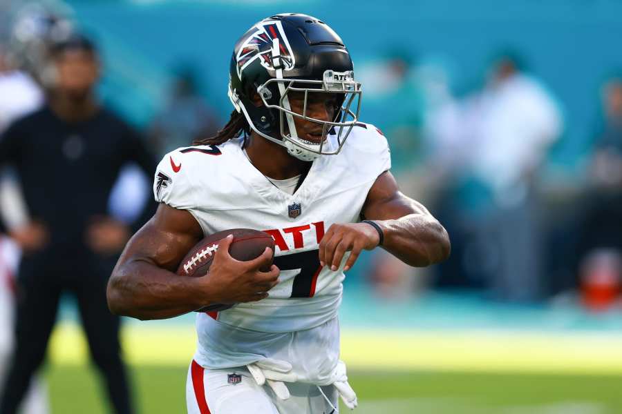 Fantasy Football Picks 2023: 2-Round Mock Draft, Top Keeper Rankings and  Advice, News, Scores, Highlights, Stats, and Rumors