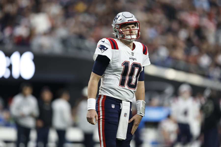 Raiders vs Patriots 2022 Week 15: Studs and Duds