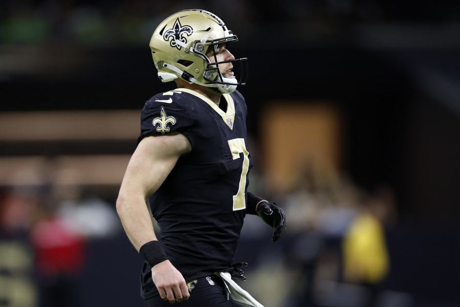 NFL Week 18 Player Props: Kicker Picks for Cade York, Cairo Santos, Chris  Boswell, More