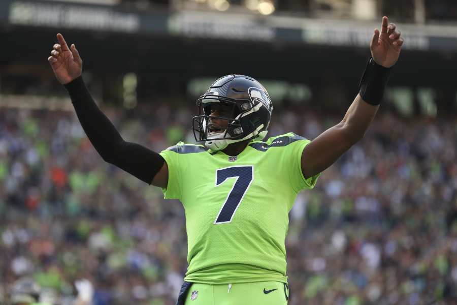 NFL picks, predictions against spread Week 2: Seahawks clip Patriots;  Steelers, Packers keep on rolling