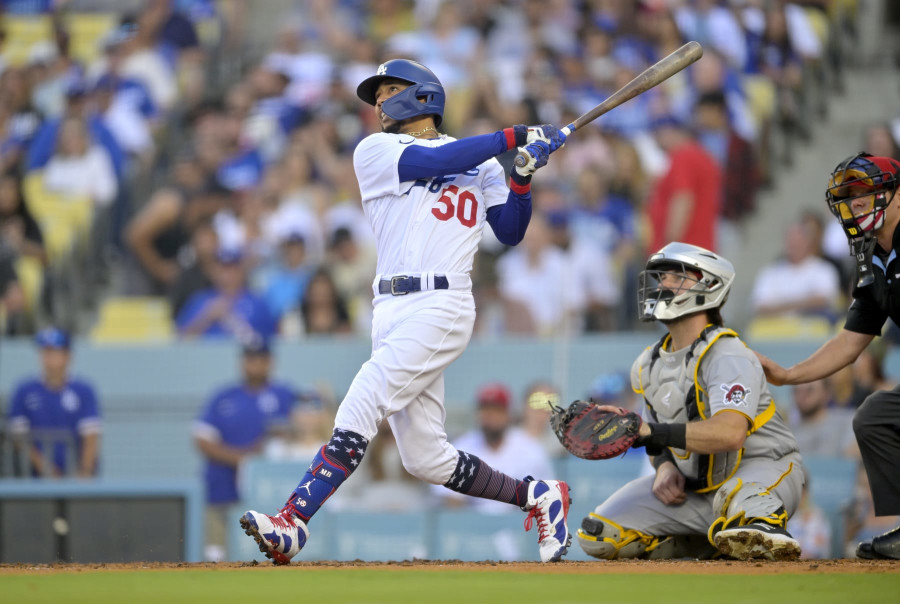 Julio Rodriguez built on Ken Griffey Jr.'s legacy during impressive Home  Run Derby display