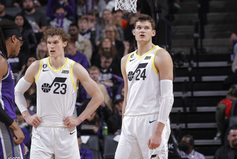 Watch Zach LaVine and Alex Caruso Destroy a Workout (and the Rim) -  Bleacher Nation