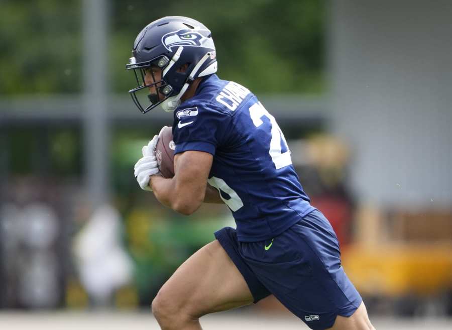 Wednesday Round-Up: Seahawks RB Kenneth Walker III Making Impact Early In  Rookie Campaign