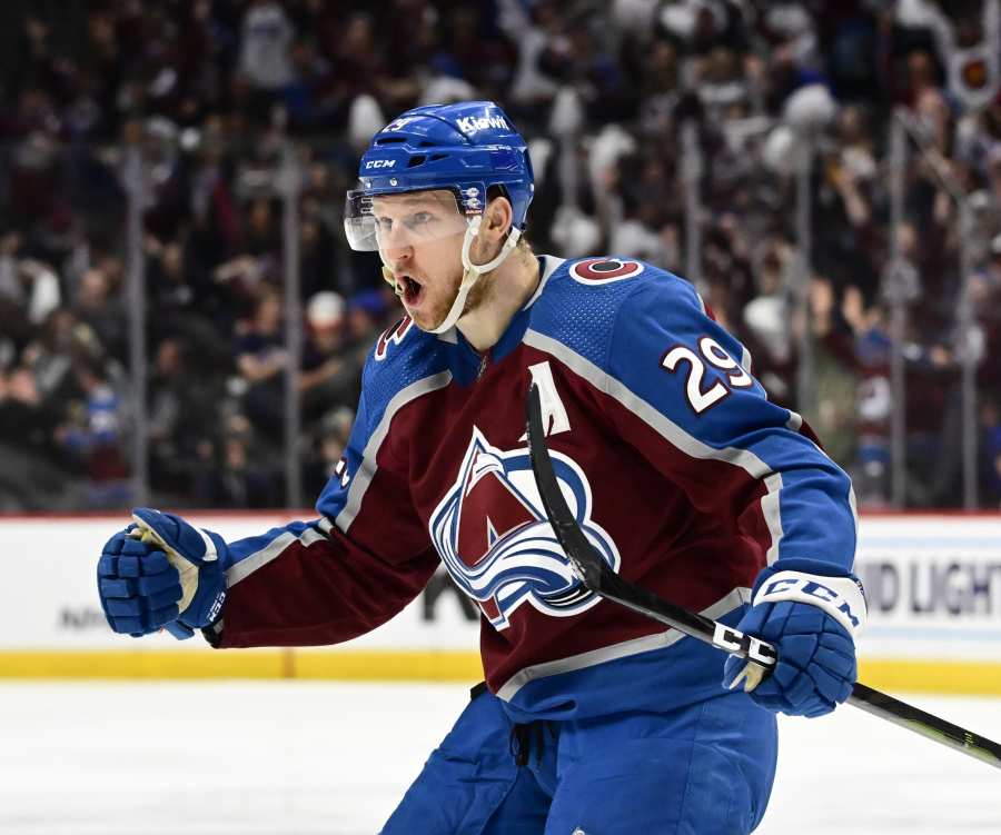 Nathan MacKinnon (b.1995) Hockey Stats and Profile at