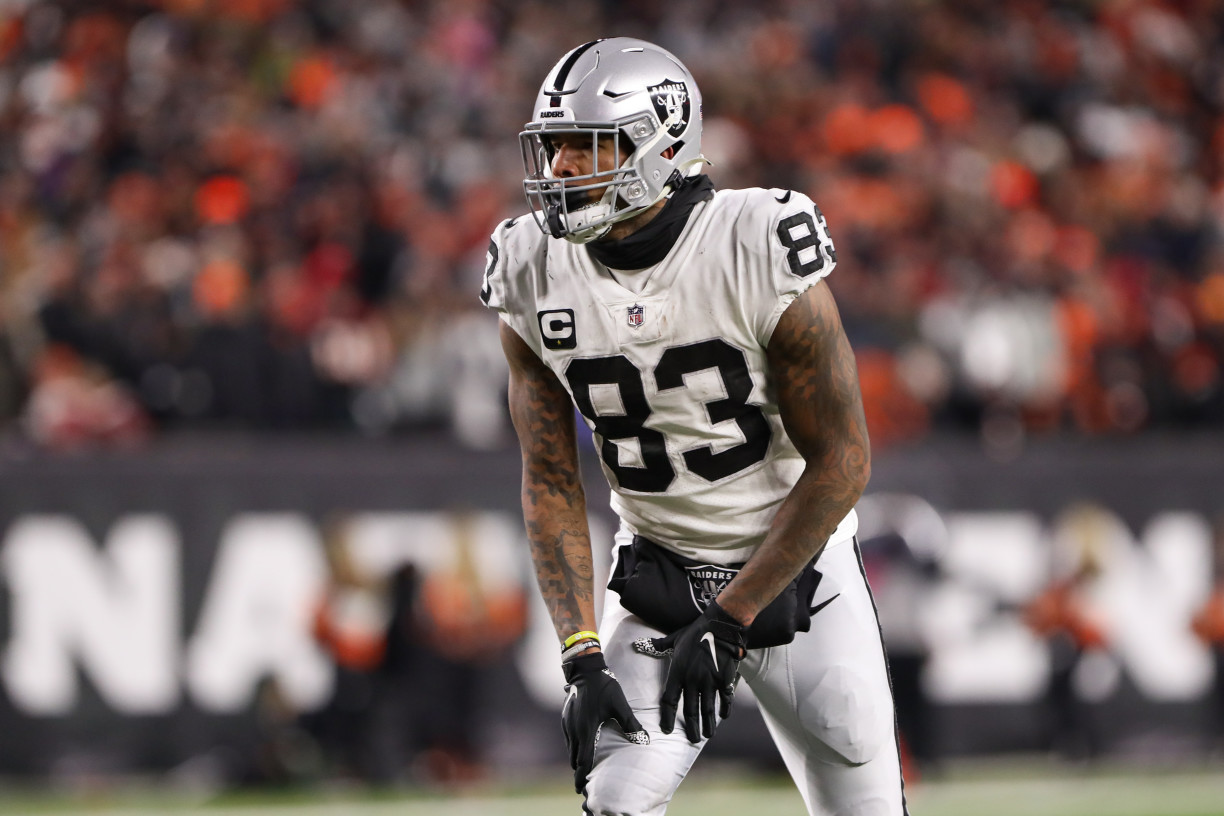 Tight end (83) Darren Waller of the Las Vegas Raiders warms up