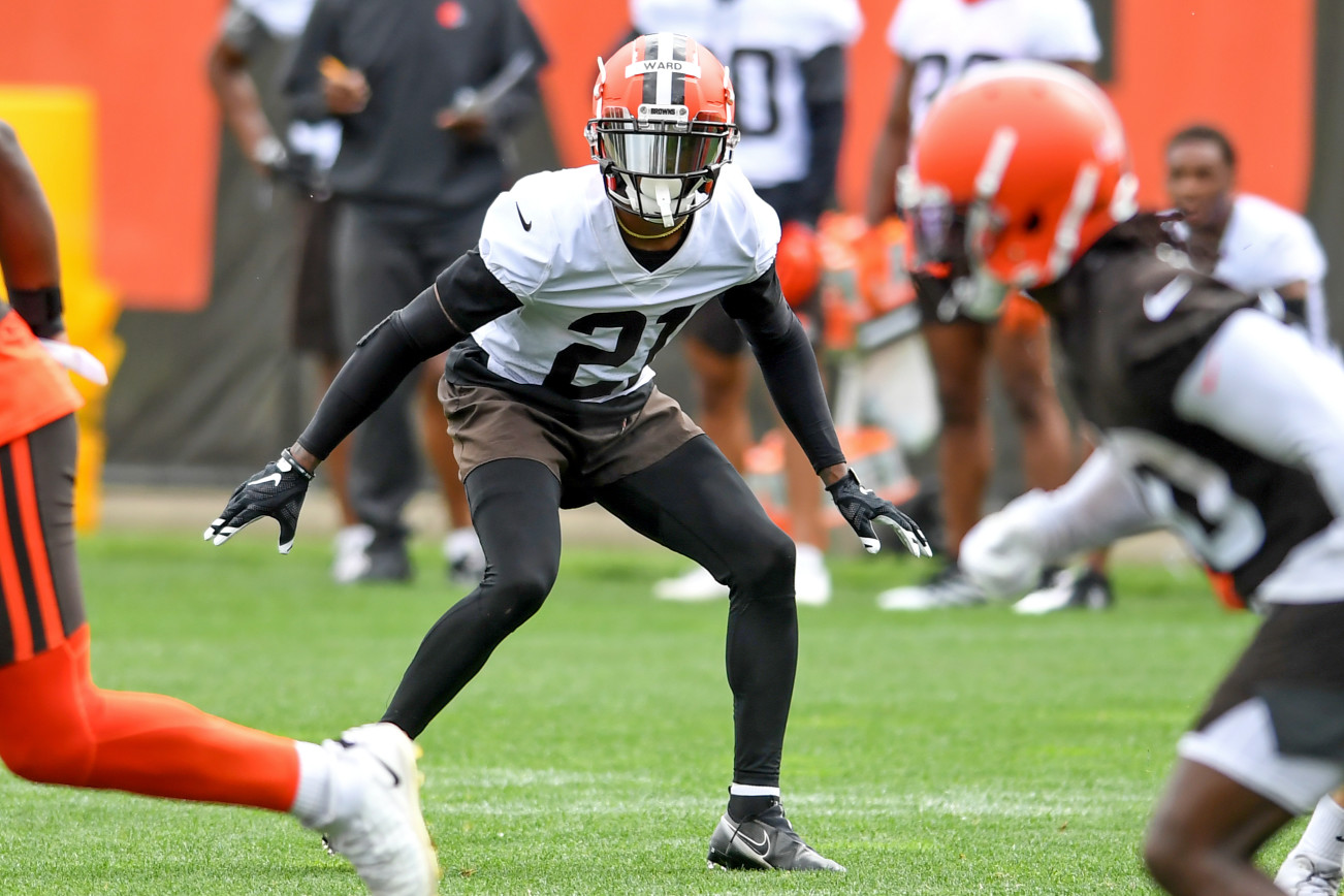 Browns activate CBs Denzel Ward and Kevin Johnson from reserve/COVID-19 list