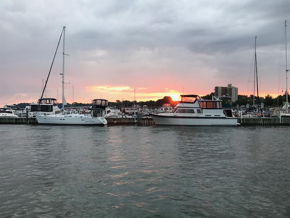 BoatUS Cooperating Marina Holiday Harbor at Chadwick Bay