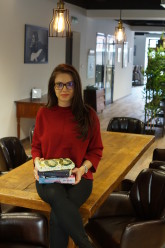 Dana Dumitru - Bookish Style - Commons lounge
