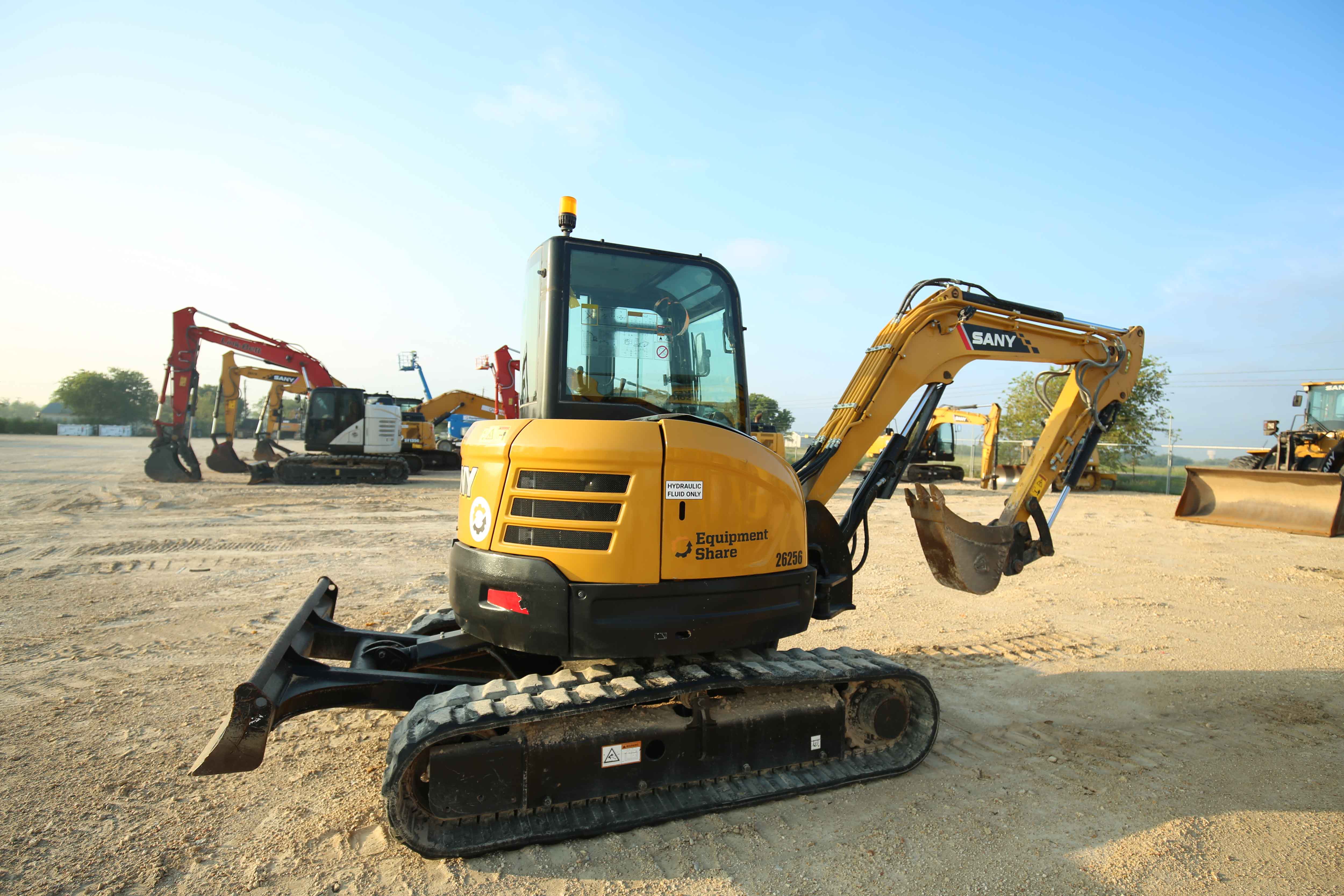 boom-bucket-how-to-become-a-heavy-equipment-operator