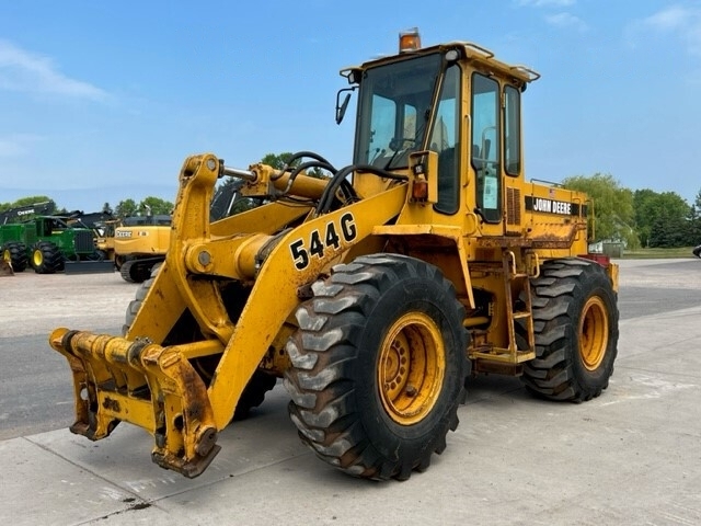 Kowdy  544 P-Tier | Mid-Size Wheel Loader | John Deere