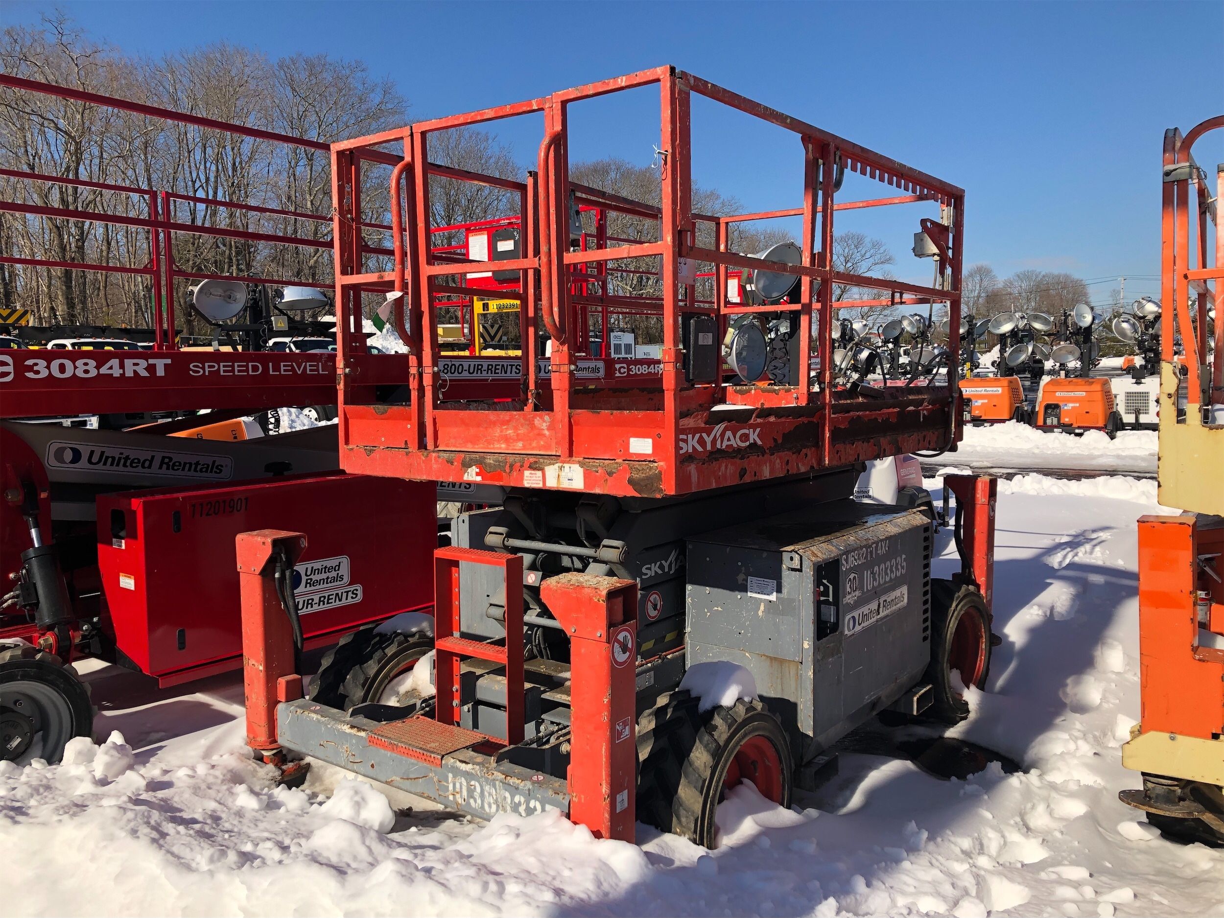 Used Lifts for sale in New York Boom & Bucket