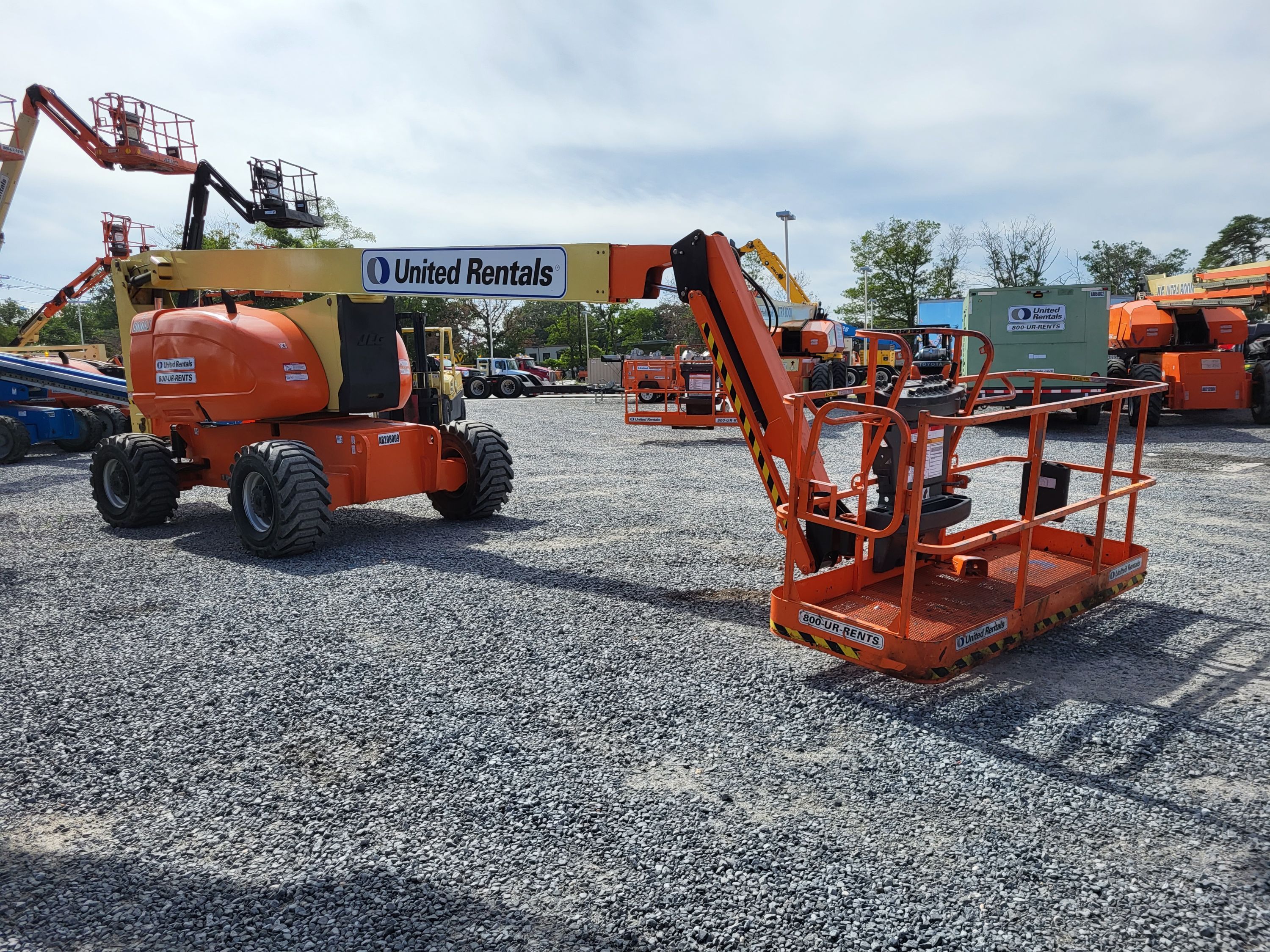 Used 2013 JLG E450AJ Articulating Boom Lift For Sale in Ridgefield Park, NJ