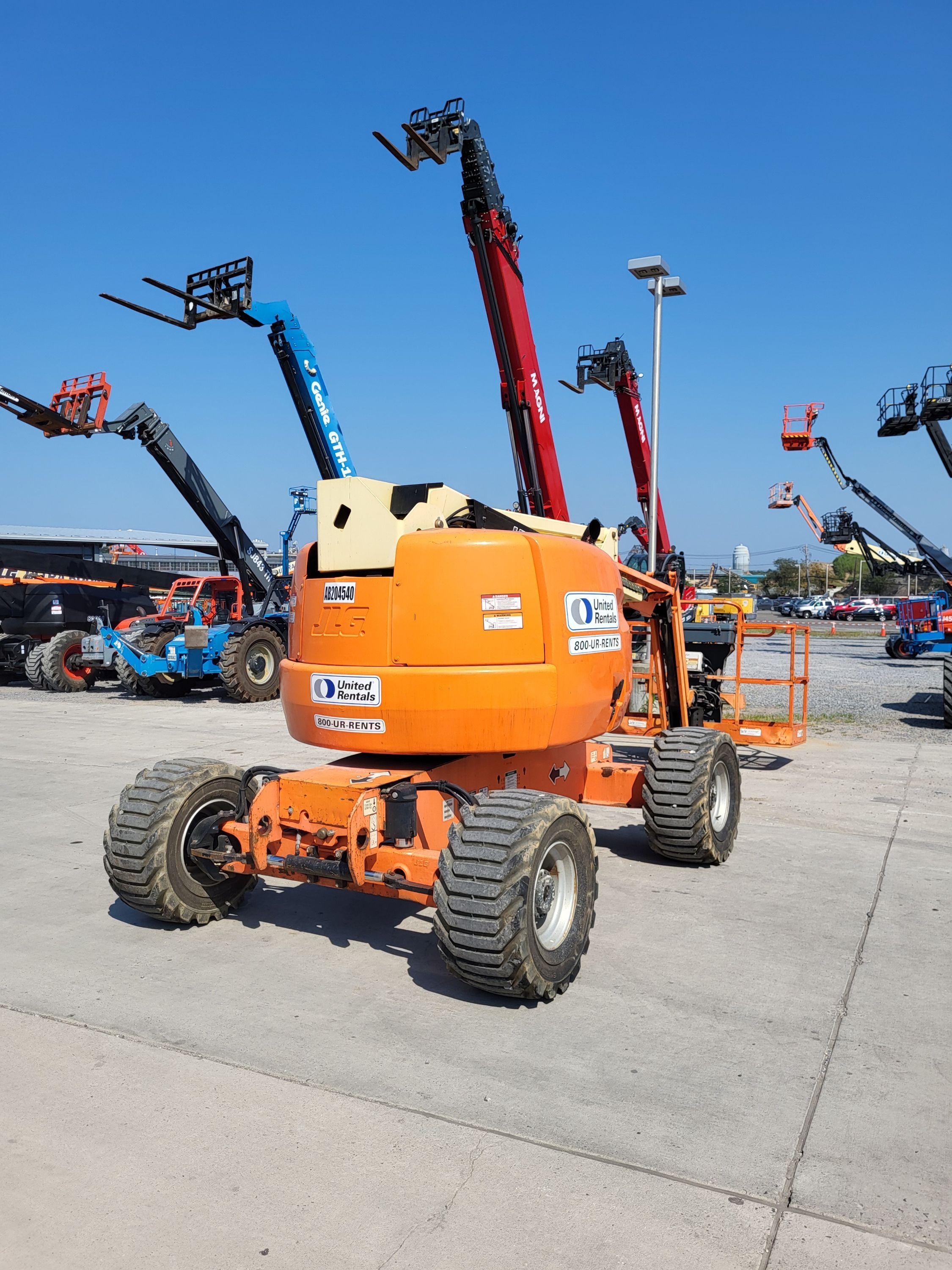 Used 2013 JLG E450AJ Articulating Boom Lift For Sale in Ridgefield Park, NJ