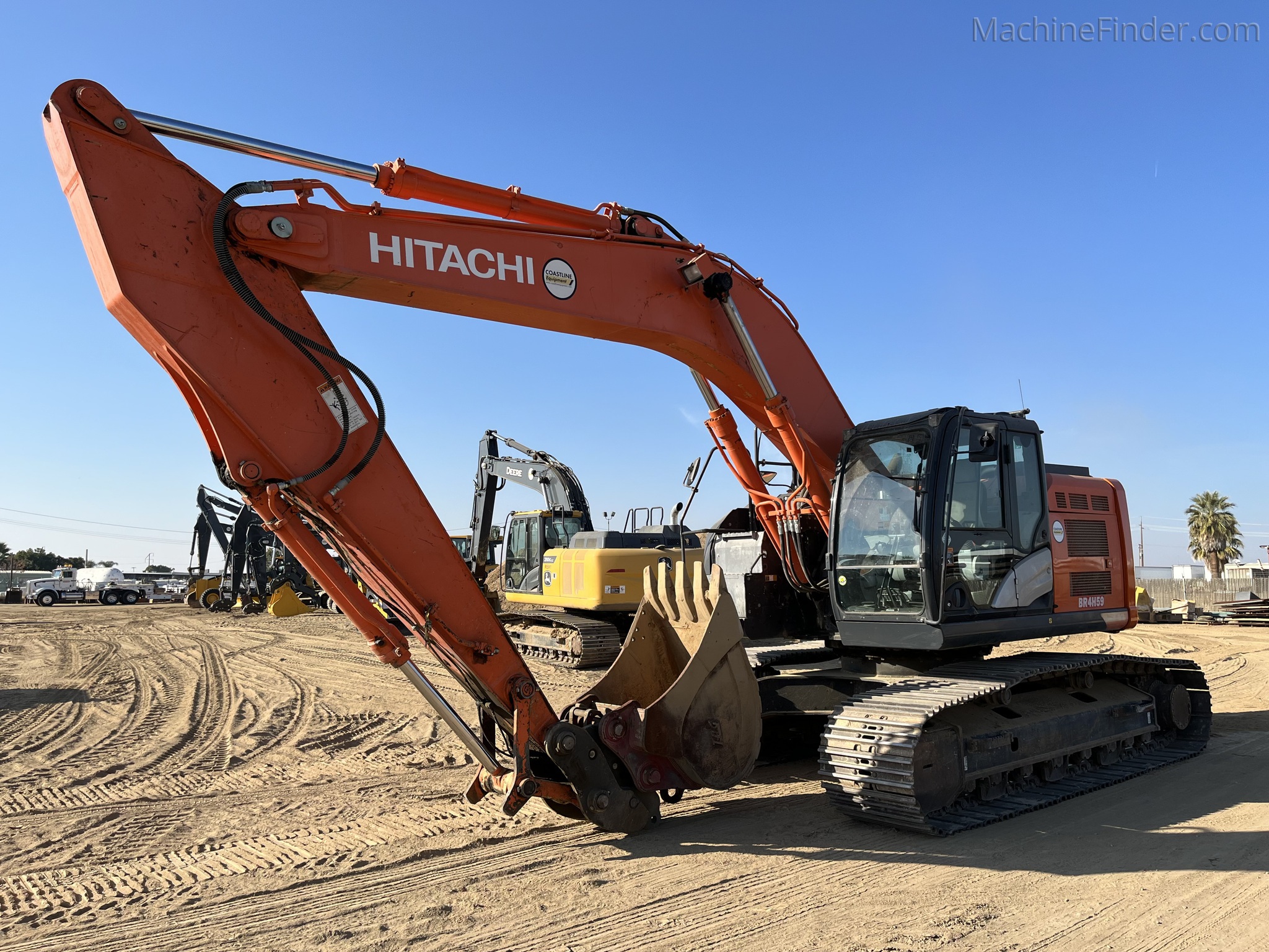 Used Hitachi Heavy Equipment for sale - Boom & Bucket