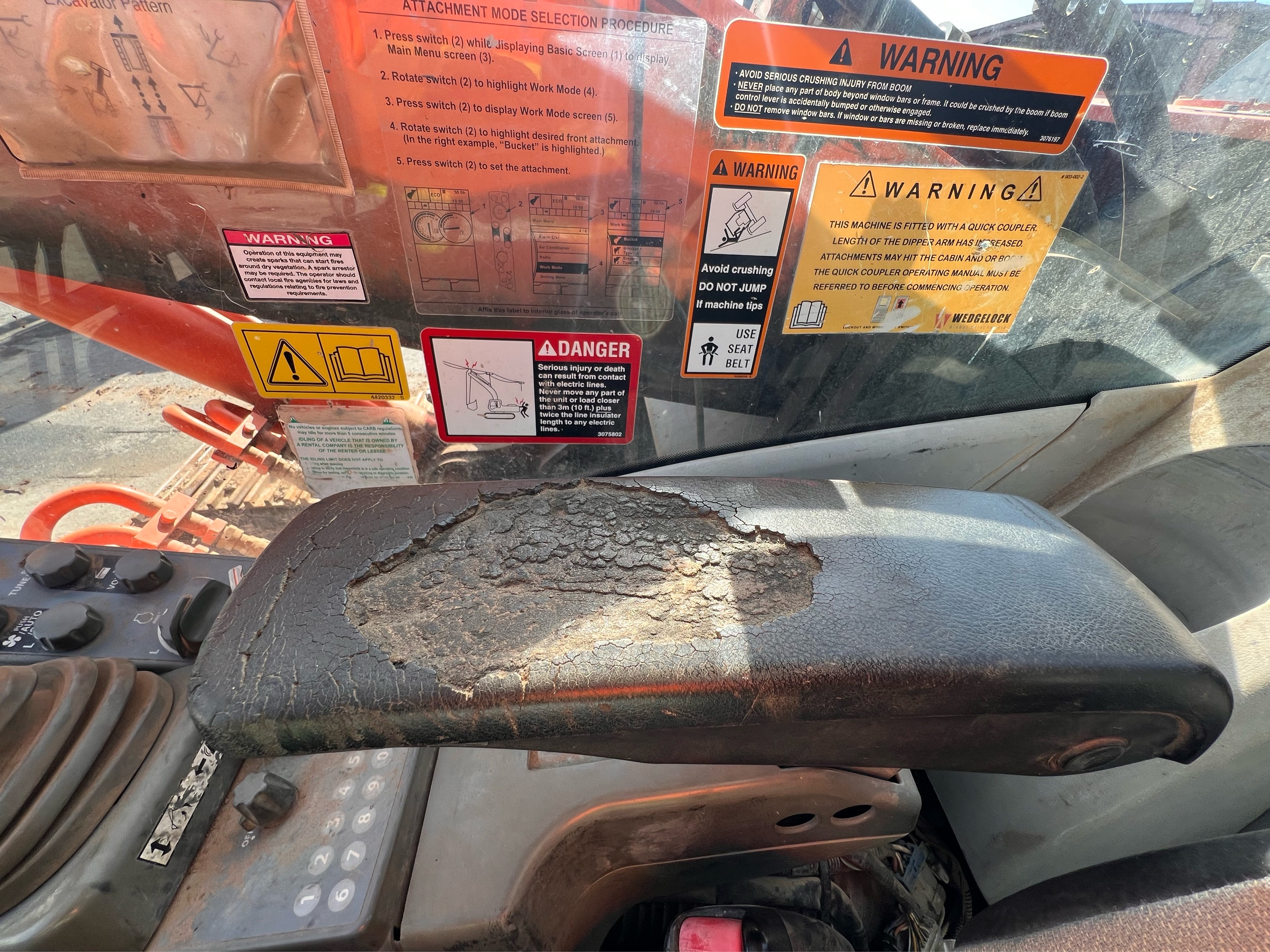 Used 2014 Hitachi ZX350 LC-5N Excavator #A8659687 for sale Used 2014 Hitachi ZX350 LC-5N Excavator #A8659687 for sale