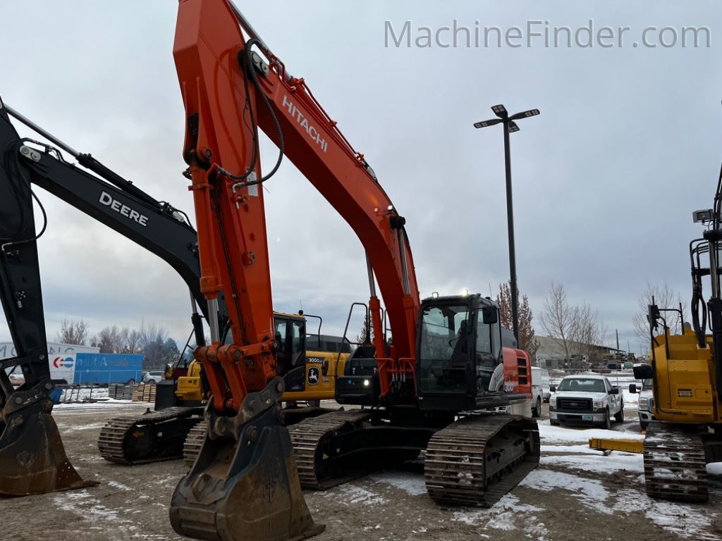 Used Hitachi Heavy Equipment for sale - Boom & Bucket