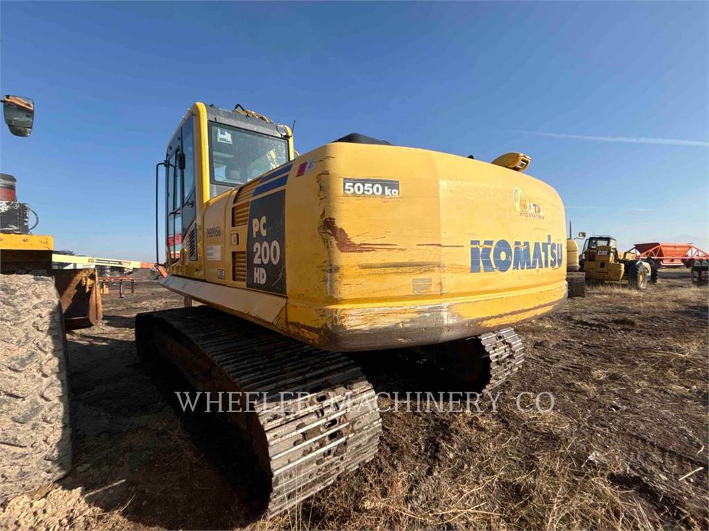 Used 2011 Komatsu PC200-8 Excavator #A6625895 for sale