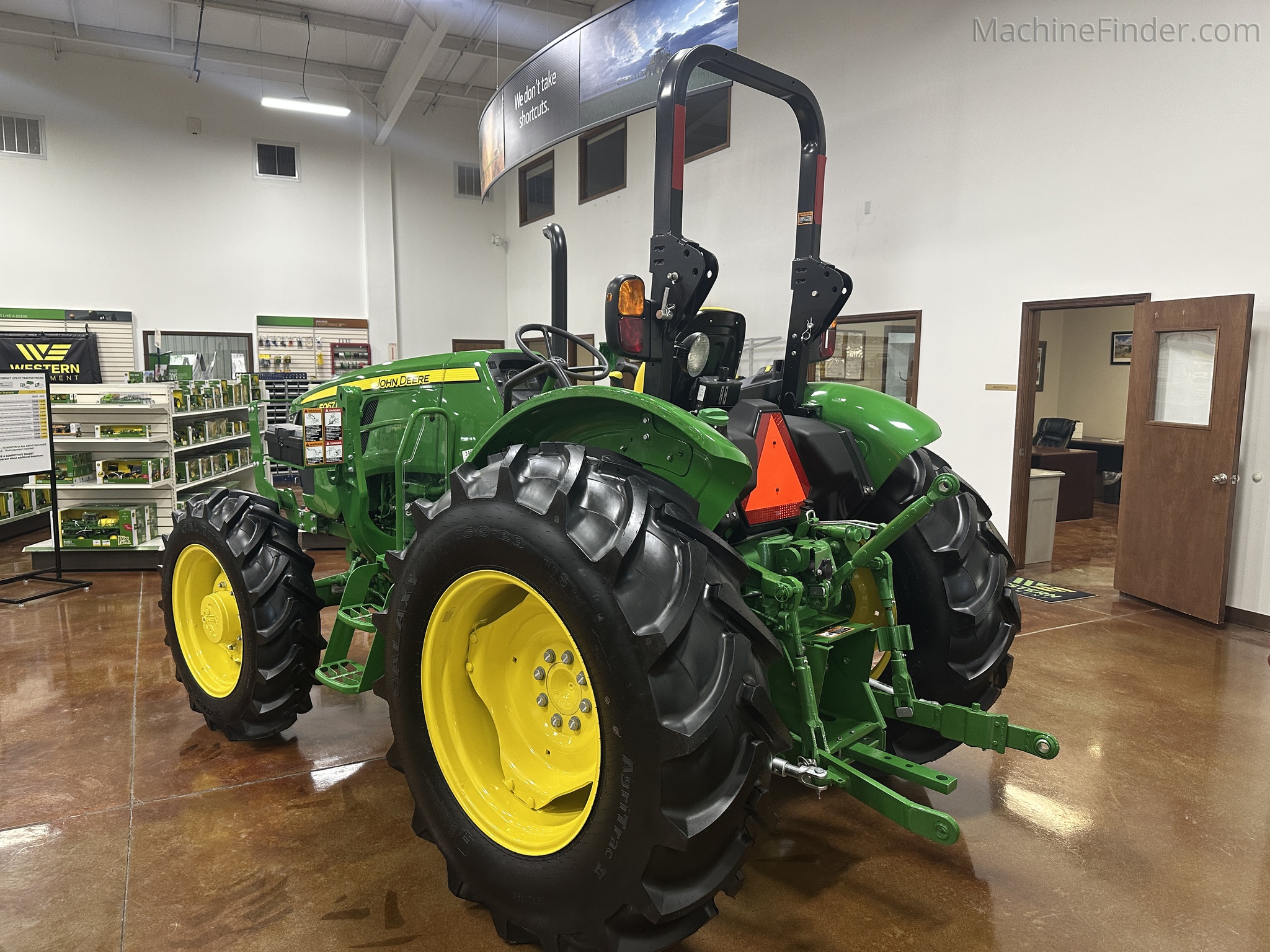 その他 30 Used 2023 John Deere 5067E #A3708489 for sale