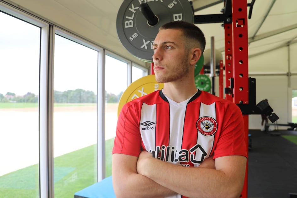 www.brentfordfc.com