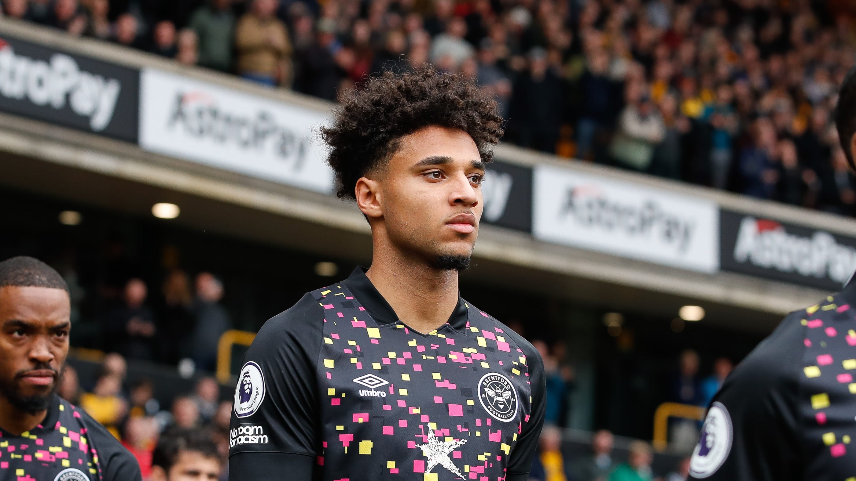 Schade joins Brentford in club-record deal 12 Schade joins Brentford in club-record deal