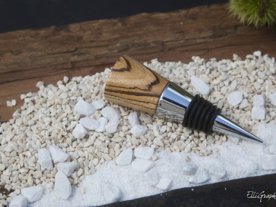handgedrechselter Zierkorken aus Zebrano