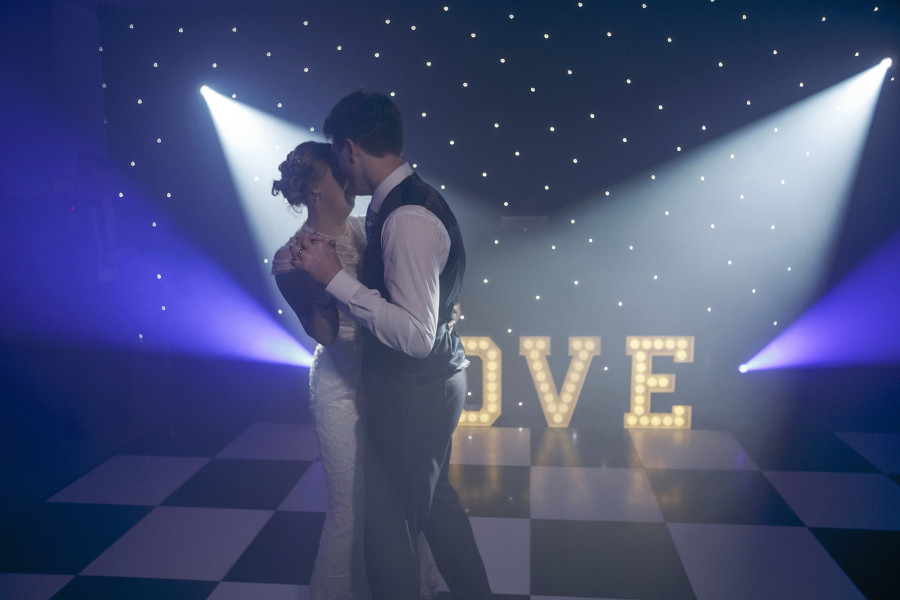 South East | Surrey | Shepperton | Summer | DIY | Classic | Country |Lavender | Gold | Film Studios | Manor House | Real Wedding | Graham Mansfield #Bridebook #RealWedding #WeddingIdeas Bridebook.co.uk