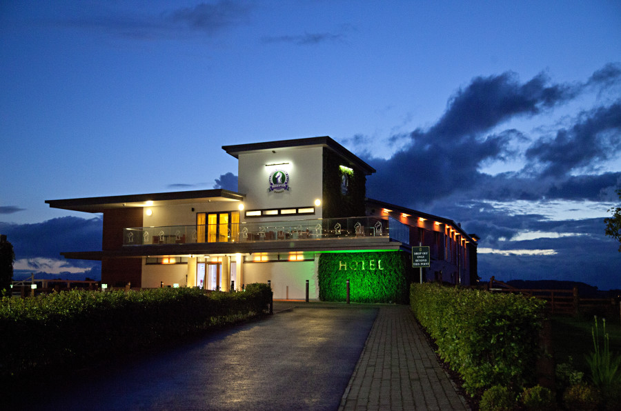 Scotland | Renfrewshire | Bishopton | Autumn | Classic | Modern | Blue | Cream | Country Club | Real Wedding | Sheila Galvin #Bridebook #RealWedding #WeddingIdeas Bridebook.co.uk