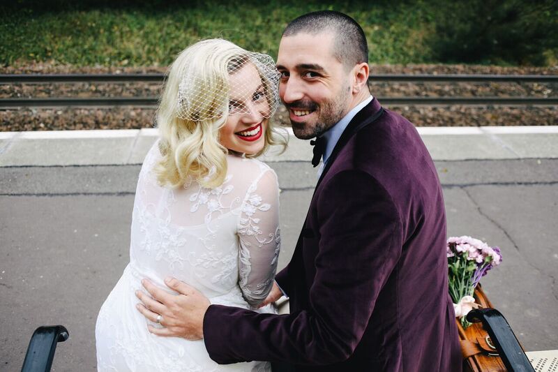 Scotland | Lanarkshire | Glasgow | Autumn | Coastal | Outdoor | Vintage | Purple | Red | Castle | Real Wedding | Hajley Photography #Bridebook #RealWedding #WeddingIdeas Bridebook.co.uk