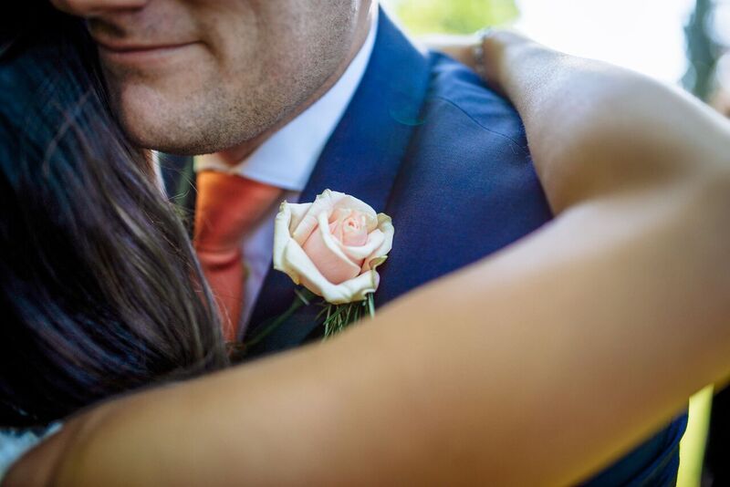 South East | Sussex | Crawley | Summer | Outdoor | Garden | Blue | Orange | Manor House | Real Wedding | Hajley Photography #Bridebook #RealWedding #WeddingIdeas Bridebook.co.uk 