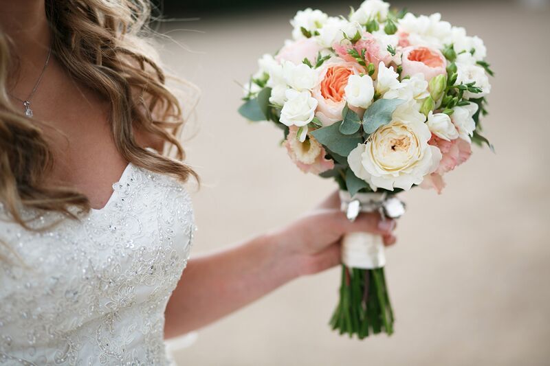 South East | Buckinghamshire | Maidenhead | Autumn | Classic | Elegant | Pink | Brights | Coral | Country House | Real Wedding | Guy Hearn Photography #Bridebook #RealWedding #WeddingIdeas Bridebook.co.uk