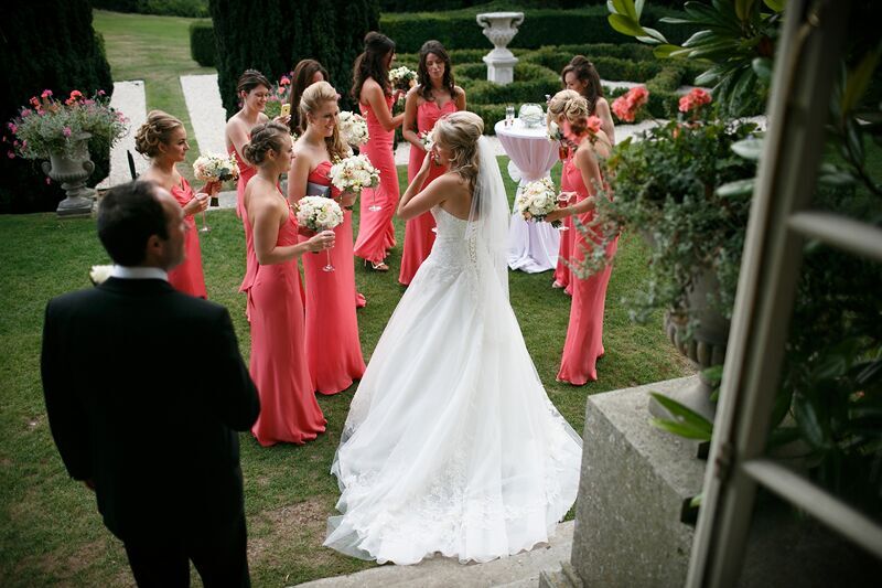 South East | Buckinghamshire | Maidenhead | Autumn | Classic | Elegant | Pink | Brights | Coral | Country House | Real Wedding | Guy Hearn Photography #Bridebook #RealWedding #WeddingIdeas Bridebook.co.uk