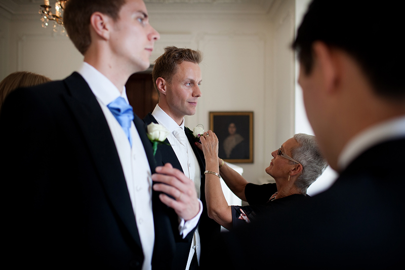 South East | Buckinghamshire | Maidenhead | Summer | Classic | Elegant | Blue | Pastels | Country House | Real Wedding | Guy Hearn Photography #Bridebook #RealWedding #WeddingIdeas Bridebook.co.uk 