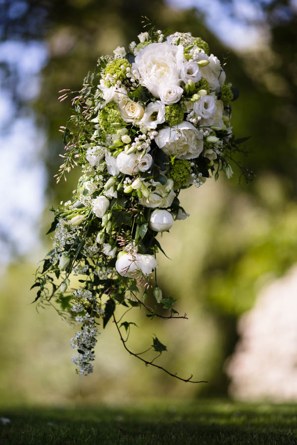South West | Somerset | Frome | Summer | Classic | Outdoor | Blue | White | Country House | Real Wedding | Chris Giles Photography #Bridebook #RealWedding #WeddingIdeas Bridebook.co.uk 