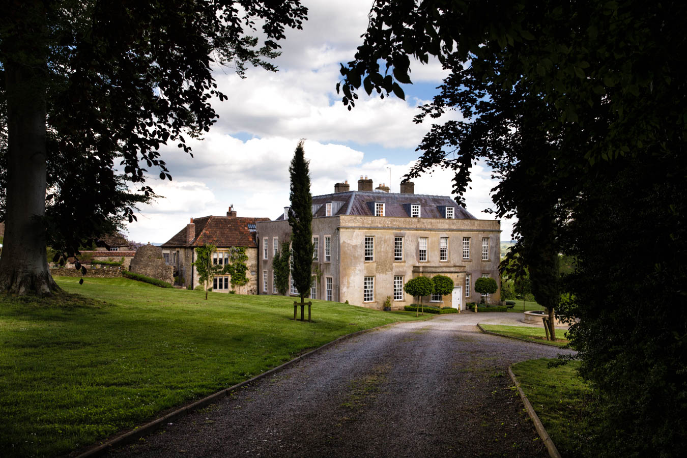 South West | Somerset | Frome | Summer | Classic | Outdoor | Blue | White | Country House | Real Wedding | Chris Giles Photography #Bridebook #RealWedding #WeddingIdeas Bridebook.co.uk 