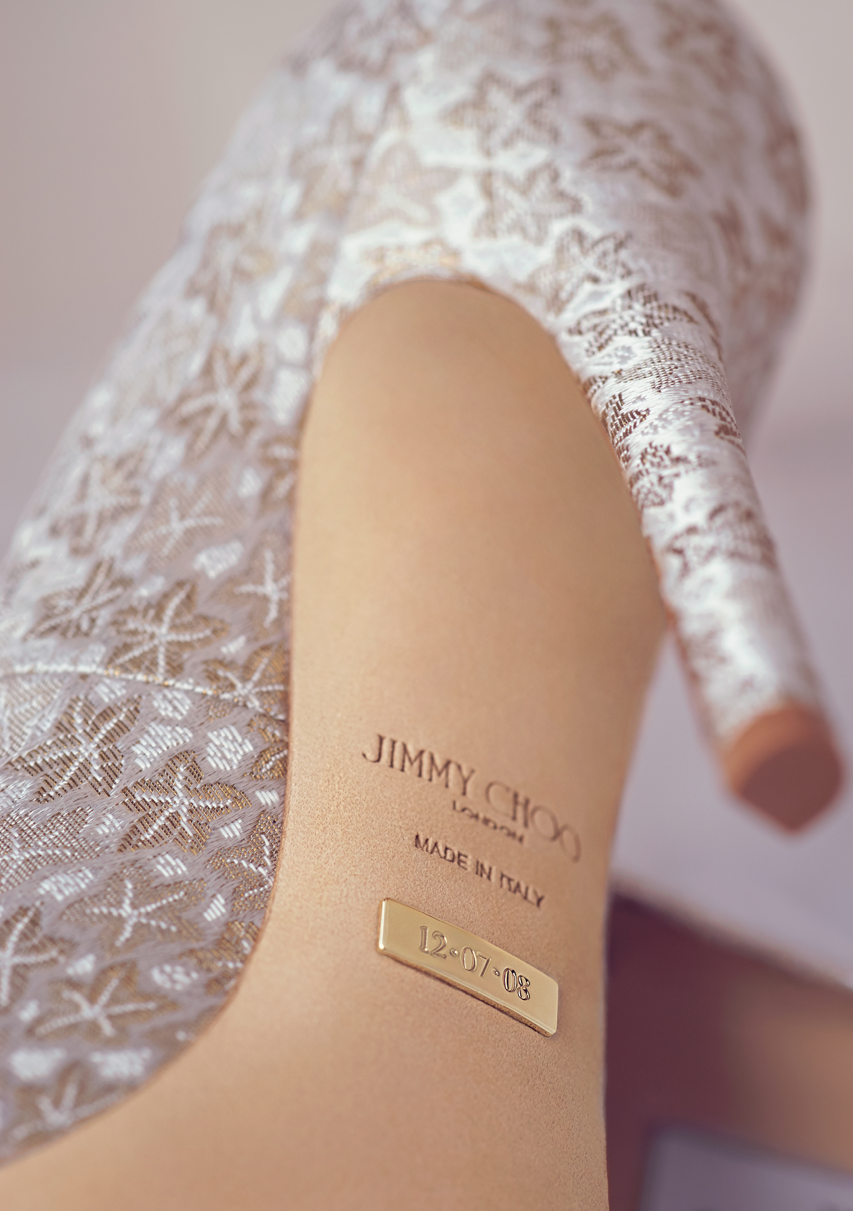 bridebook.co.uk-jimmy-cho-personalised-shoe