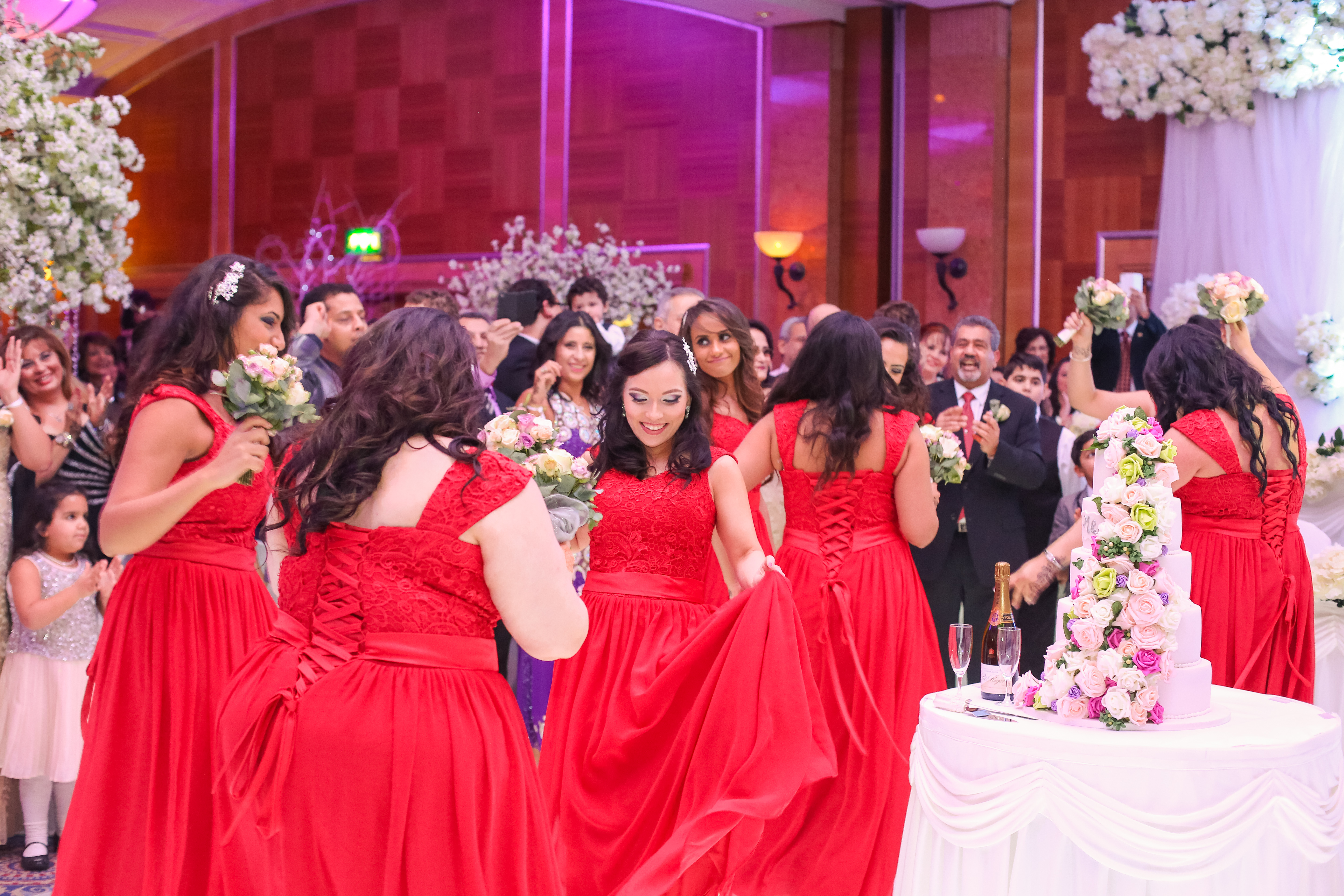 Real Wedding | Purple | Red | City | Hotel | London | London Eye | Hajley Photography #Bridebook #RealWedding #WeddingIdeas #LondonEye Bridebook.co.uk