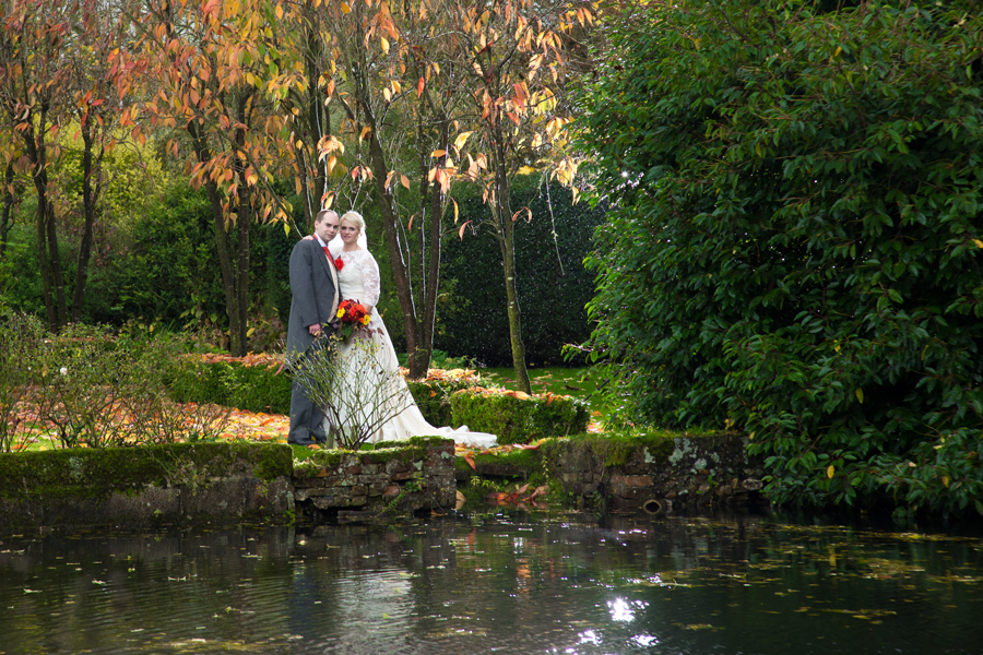 South East | Norfolk | Beccles | Autumn | DIY | Classic | Orange | Brown | Barn | Real Wedding | Si Grand Photography #Bridebook #RealWedding #WeddingIdeas Bridebook.co.uk 