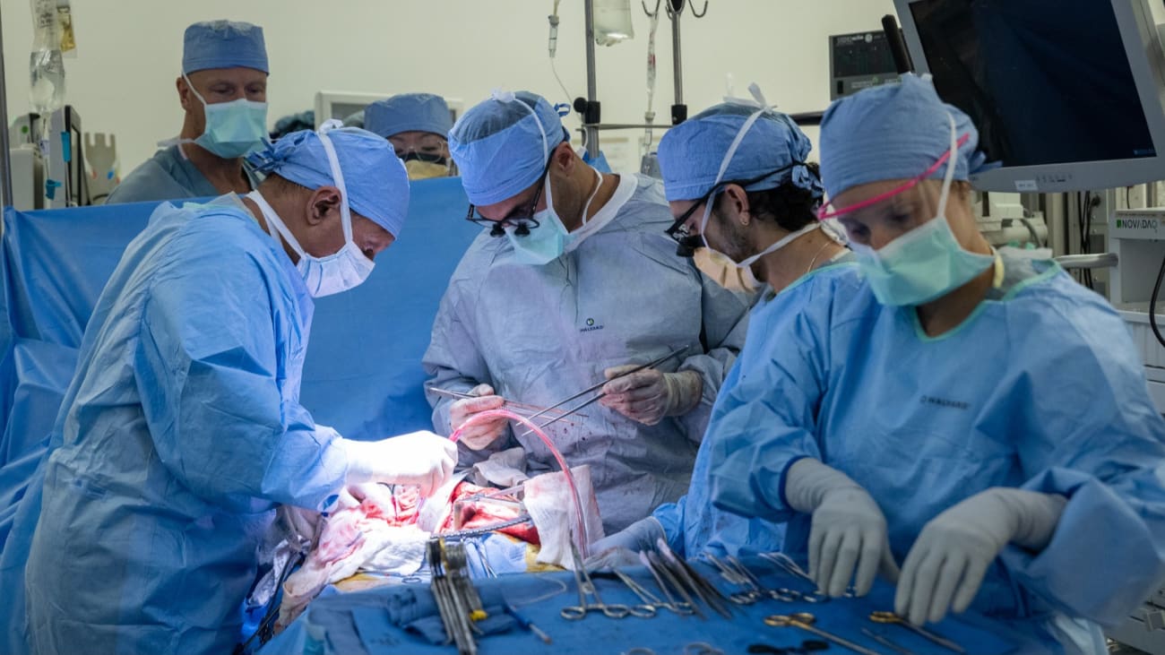 Bladder Surgery Photo courtesy of Nick Carranza, UCLA Health