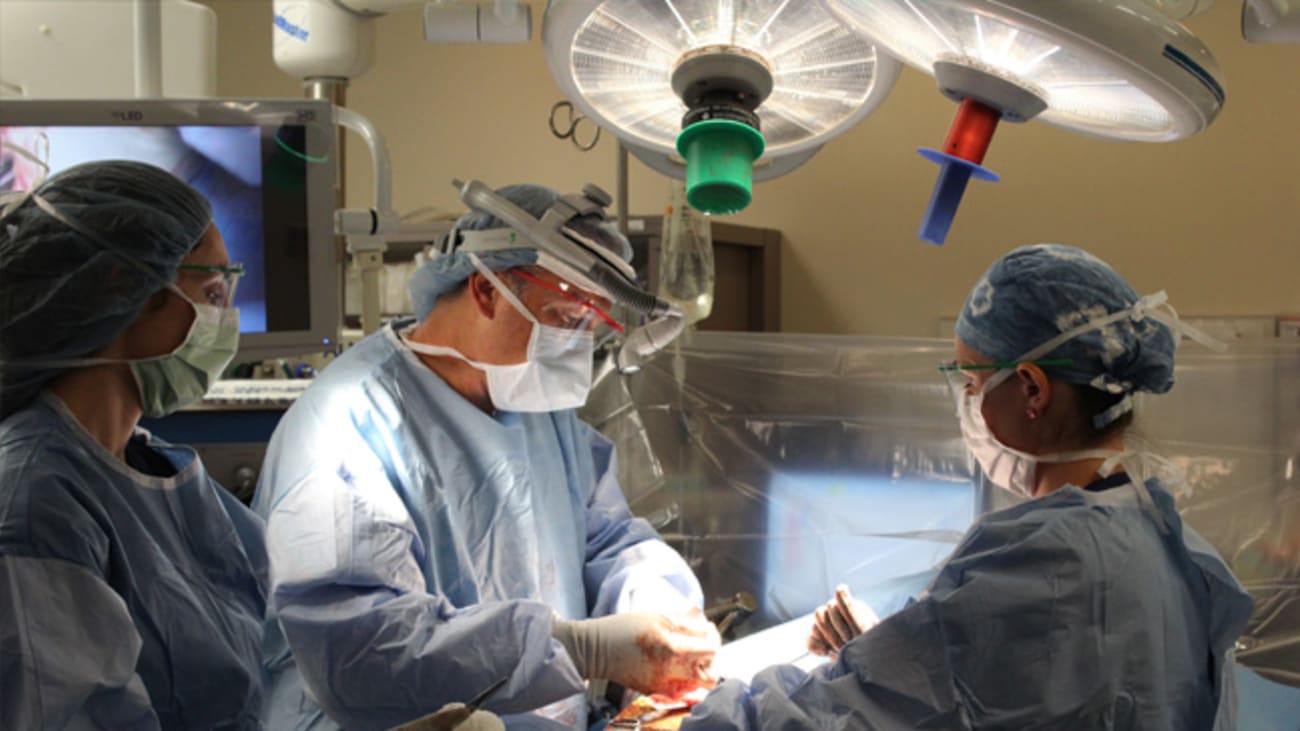 Evert Eriksson, M.D., performs SSRF procedures on patients with fractured and dislocated ribs to decrease complications and improve comfort during recovery.