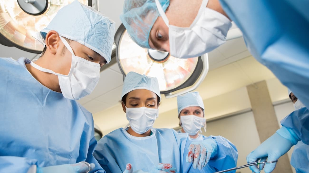 Surgeons (Photo credit: Getty Images)