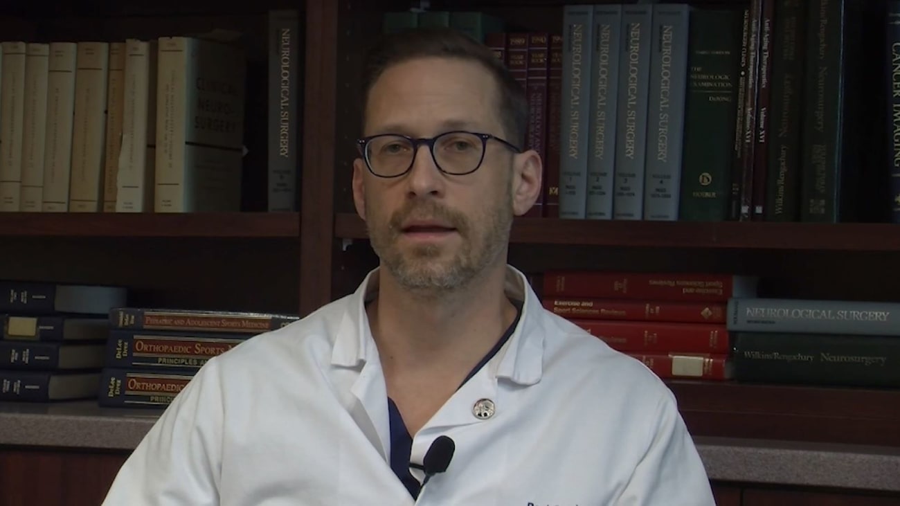 Neurosurgeon, Paul Gardner MD Karl Storz