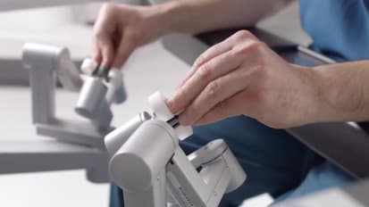 California’s first da Vinci SP robotic surgery system