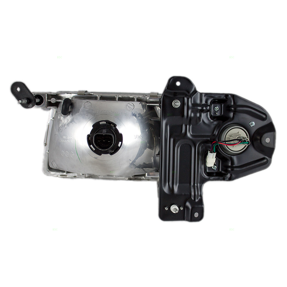Chevrolet Geo Tracker Passengers Headlight Assembly