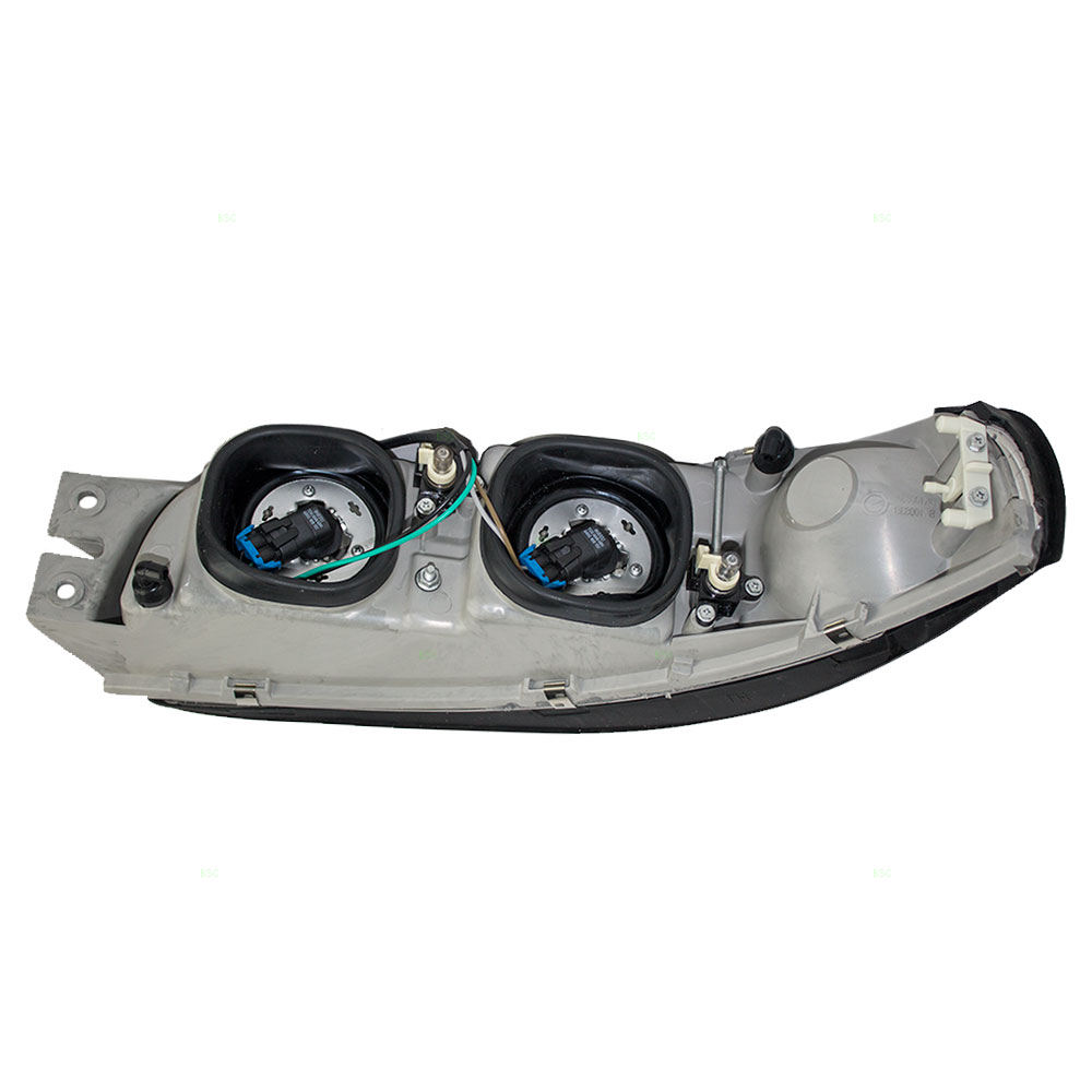 9799 Buick LeSabre Passengers Headlight Assembly