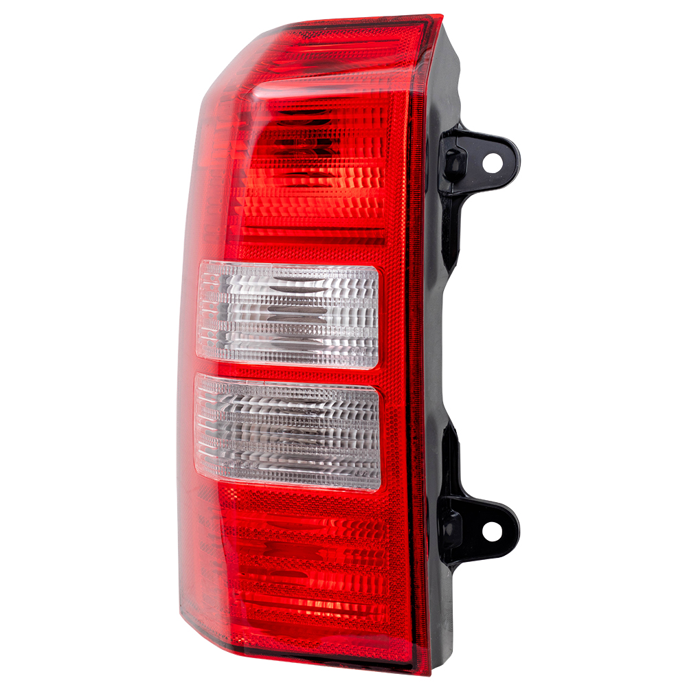 0816 Jeep Patriot Drivers Taillight Assembly