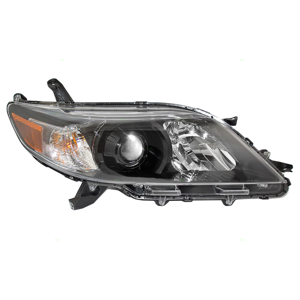 1117 Toyota Sienna Van New Passengers Halogen