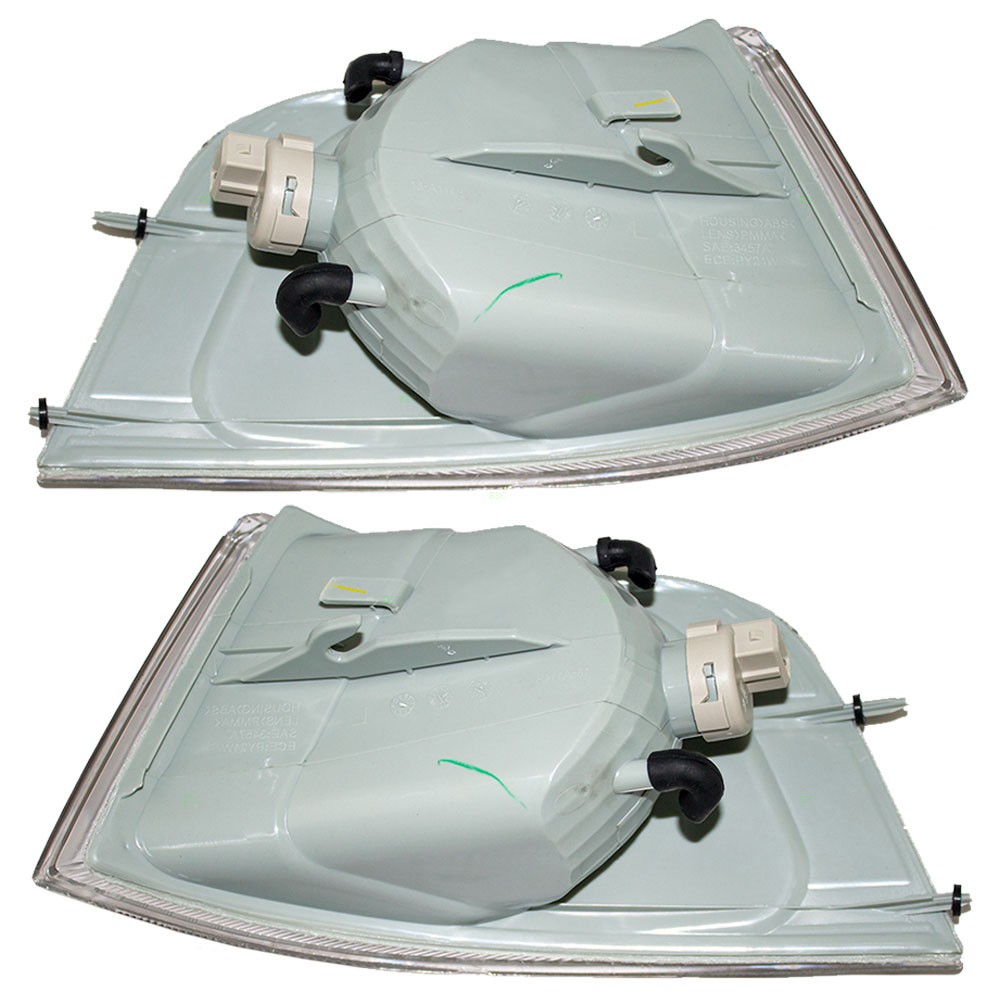 0104 Volvo S40 V40 New Pair Set Signal Corner Marker