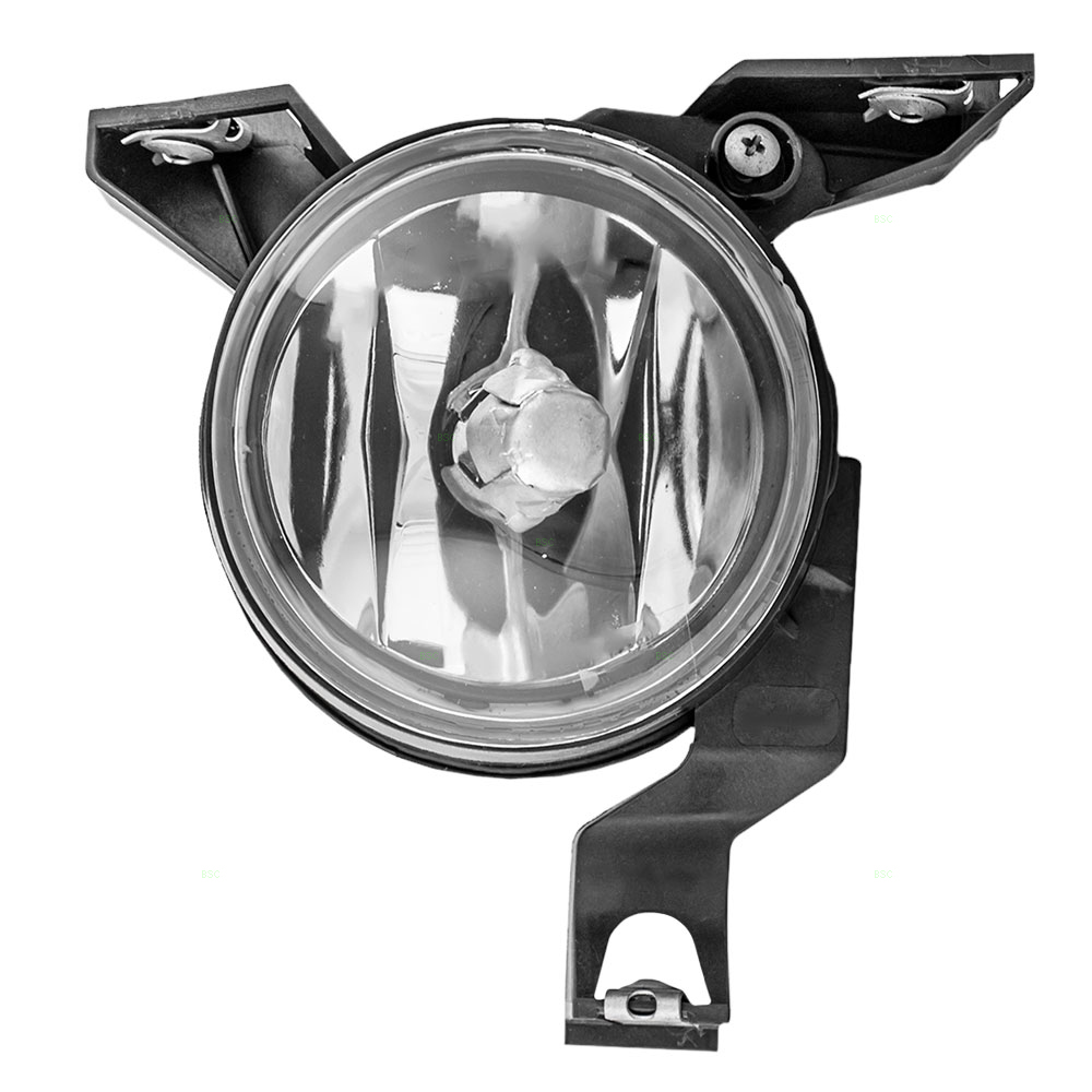 0105 VW Volkswagen Beetle Passengers Fog Light Assembly